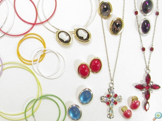 Jewellery (jewelry) fashinable accessories